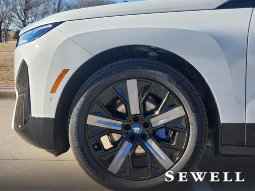 2025 BMW iX xDrive50