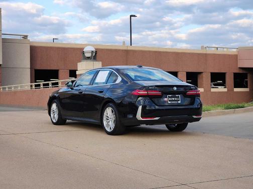 2024 BMW 530 i xDrive
