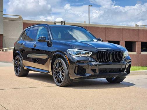2022 BMW X5 M50i