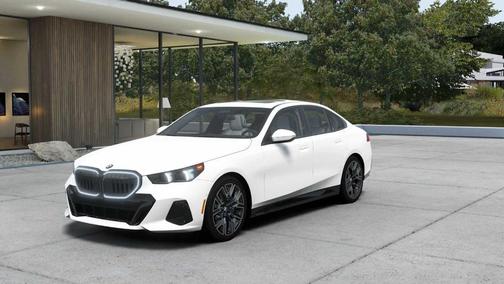 2026 BMW 540 i xDrive