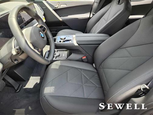 2026 BMW iX xDrive45