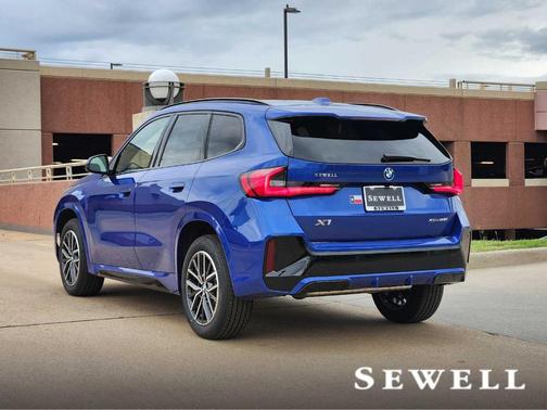 Portimao Blue Metallic 2026 BMW X1 xDrive28i