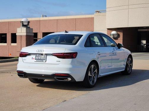 2025 Audi A4 45 S line quattro Premium