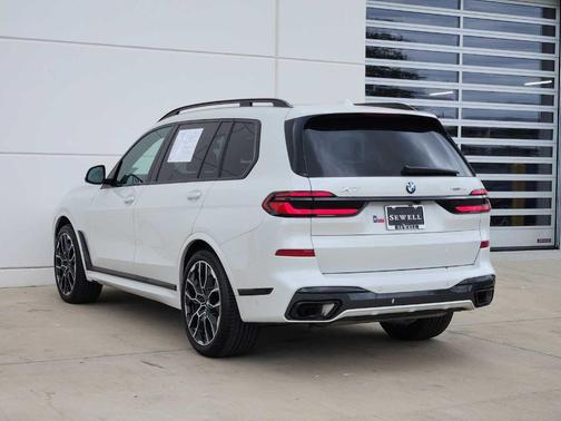 2024 BMW X7 xDrive40i