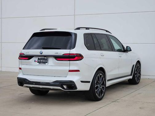 2024 BMW X7 xDrive40i