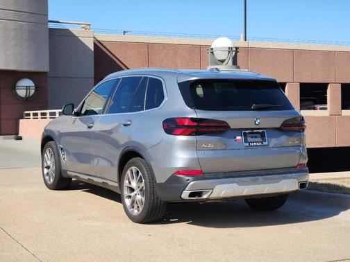 2025 BMW X5 xDrive40i