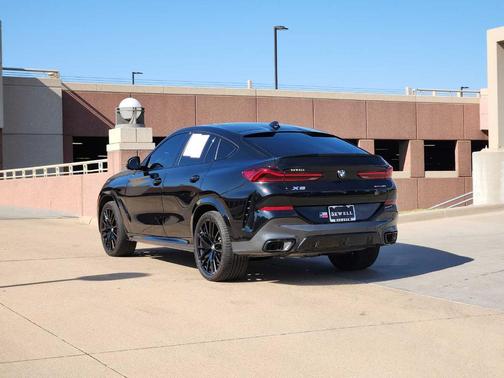 2023 BMW X6 xDrive40i
