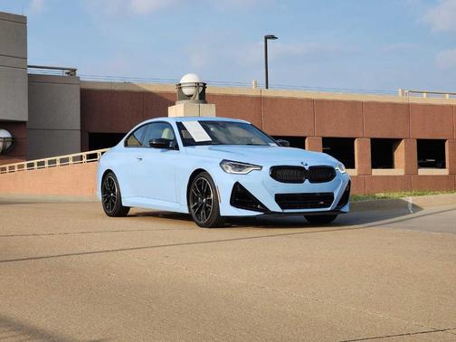 2025 BMW M240 i