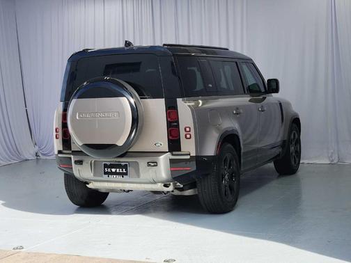 2023 Land Rover Defender 110 X-Dynamic SE