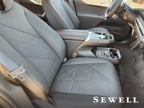 2026 BMW iX xDrive60