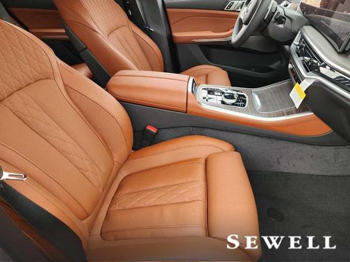 Black Sapphire Metallic 2026 BMW X5 M60i