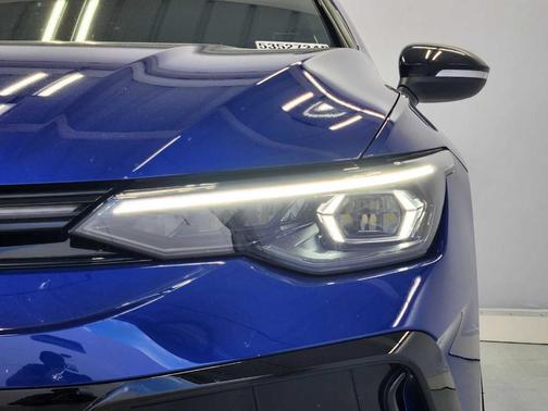 Lapiz Blue Metallic 2025 Volkswagen Golf R 2.0T Black Edition