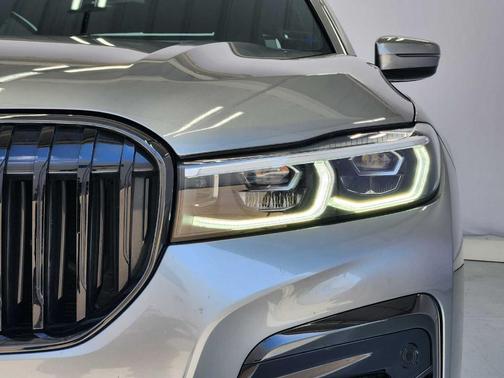 Donington Gray Metallic 2022 BMW 740 i