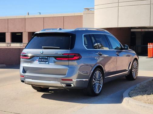 2024 BMW X7 xDrive40i