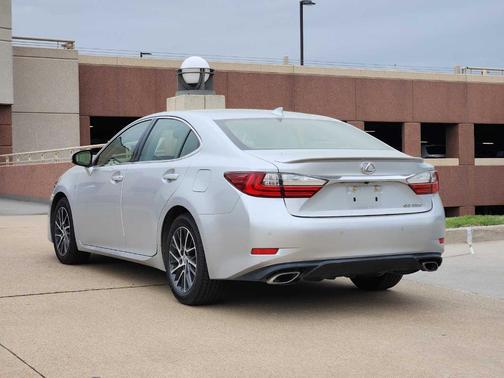 2017 Lexus ES 350 Base