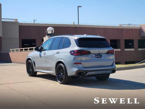 2026 BMW X5 M60i