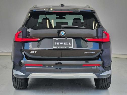 Black Sapphire Metallic 2024 BMW X1 xDrive28i