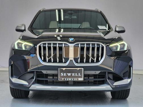 Black Sapphire Metallic 2024 BMW X1 xDrive28i