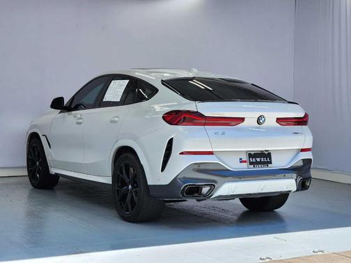 Mineral White Metallic 2025 BMW X6 xDrive40i