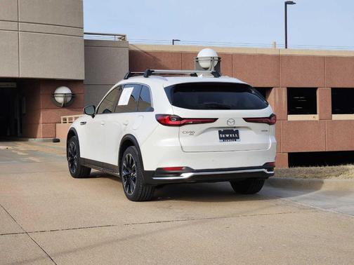 2024 Mazda CX-90 PHEV Premium Plus
