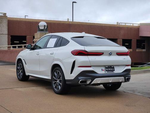 2023 BMW X6 xDrive40i