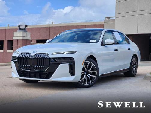 Mineral White Metallic 2025 BMW 740 i xDrive