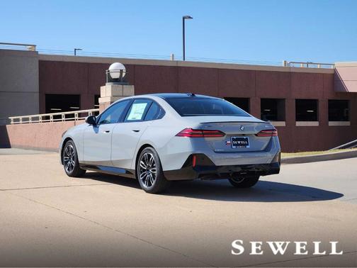 2026 BMW 530 i xDrive