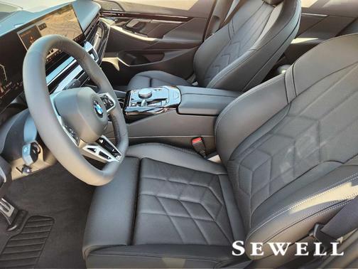 2026 BMW 530 i xDrive