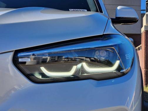 2023 BMW X5 sDrive40i