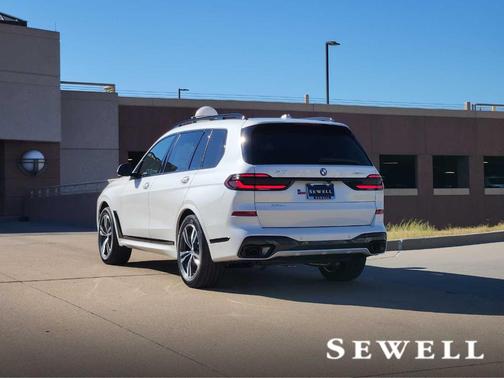 2026 BMW X7 xDrive40i