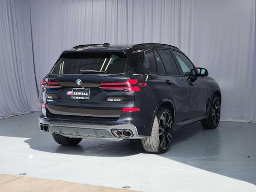 2026 BMW X5 M60i