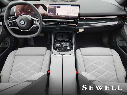 2026 BMW 530 i xDrive