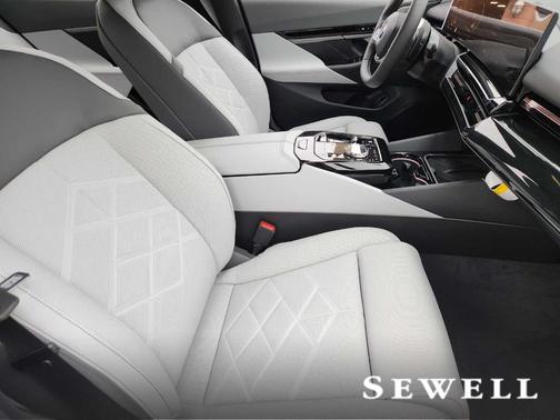 2026 BMW 530 i xDrive