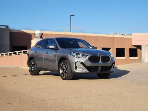 2025 BMW X2 xDrive28i
