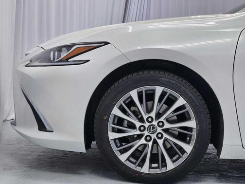 2019 Lexus ES 350 