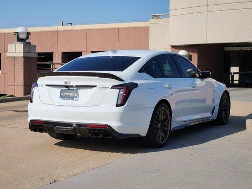 2024 Cadillac CT5-V Blackwing