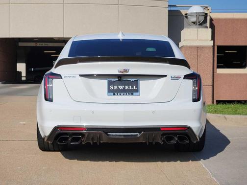 2024 Cadillac CT5-V Blackwing