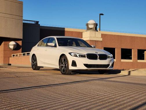 2024 BMW 330 i xDrive