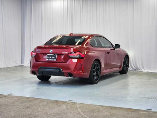 2025 BMW 230 i xDrive