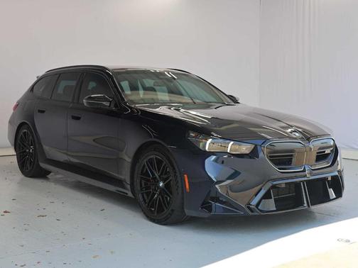 Carbon Black Metallic 2025 BMW M5 Base