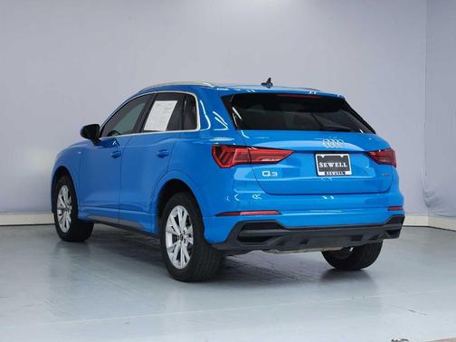 Turbo Blue 2023 Audi Q3 45 S line Premium