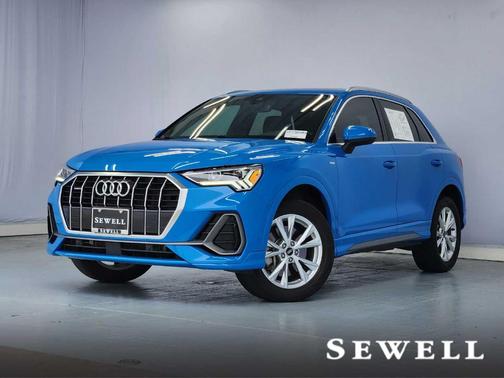 Turbo Blue 2023 Audi Q3 45 S line Premium