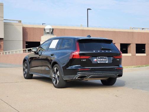 2020 Volvo V60 Cross Country T5