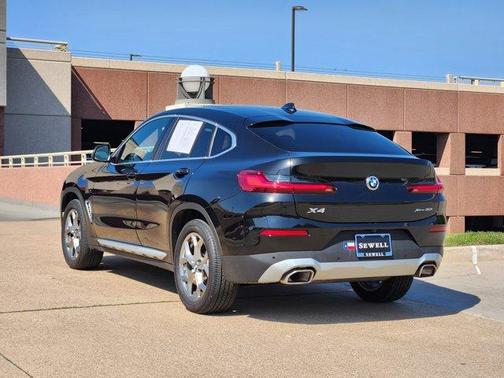 2024 BMW X4 xDrive30i
