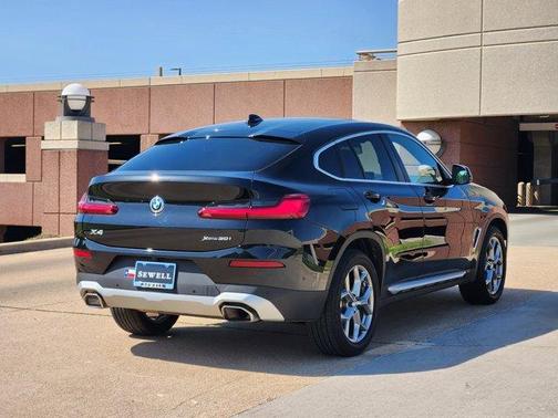 2024 BMW X4 xDrive30i