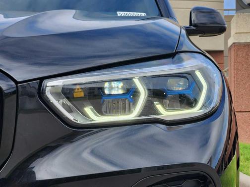2022 BMW X5 M50i