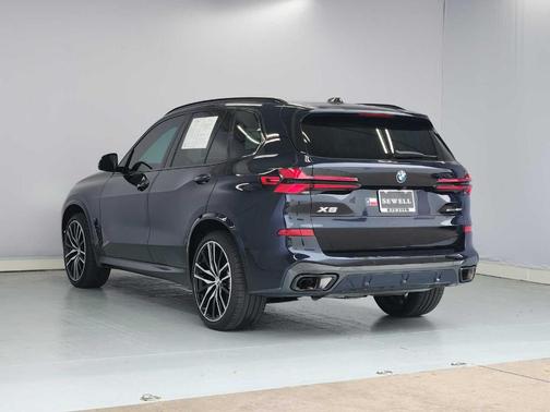 Carbon Black Metallic 2025 BMW X5 sDrive40i