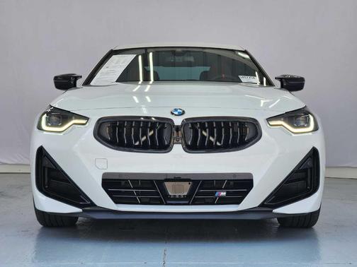 Alpine White 2026 BMW M240 i xDrive