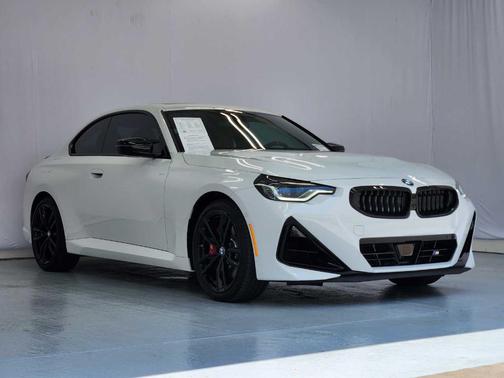 Alpine White 2026 BMW M240 i xDrive