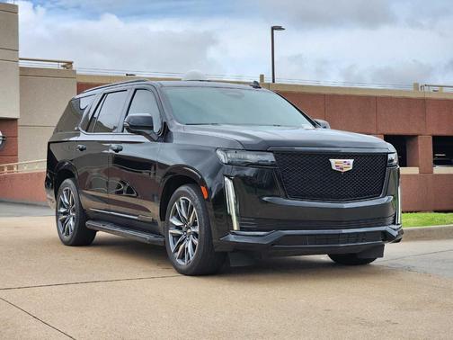 2023 Cadillac Escalade Sport